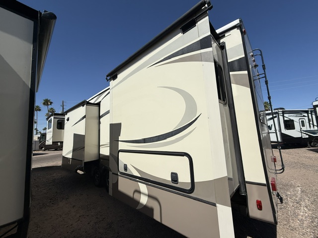 2019 Keystone Montana High Country 3731FL - Image 2