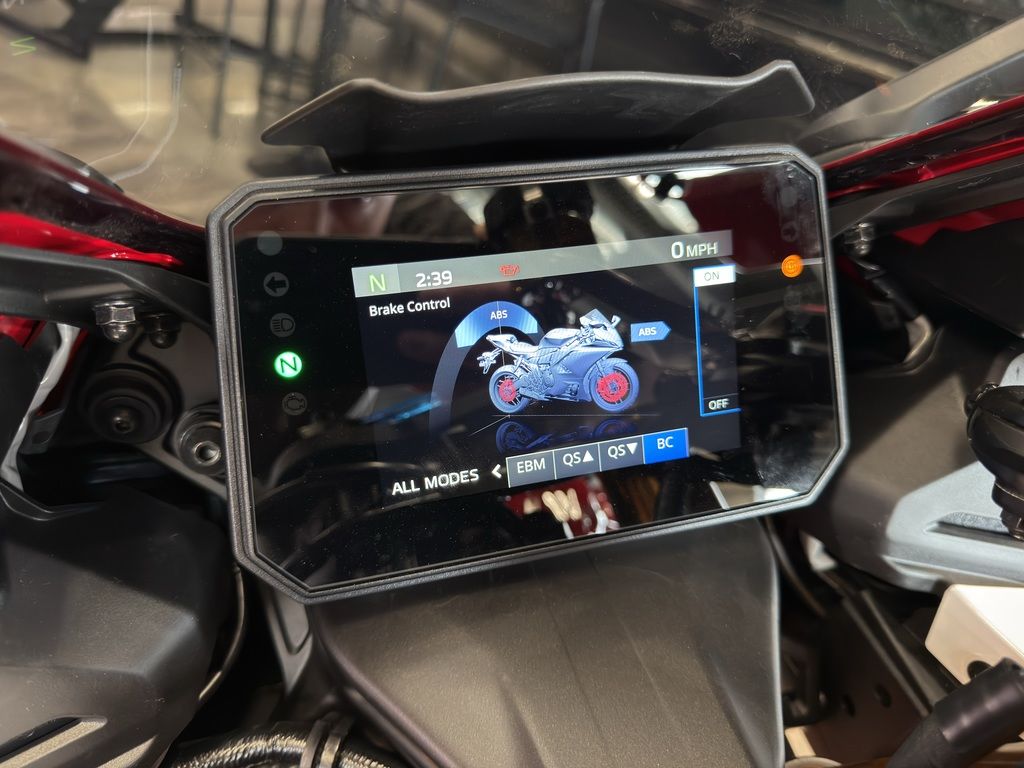 2026 Yamaha YZF-R7 70th Anniversary Edition - Image 34