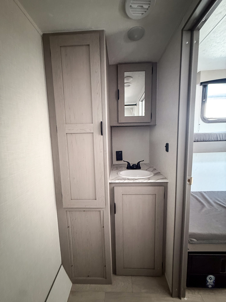 2025 COACHMEN 25QBH - Image 42