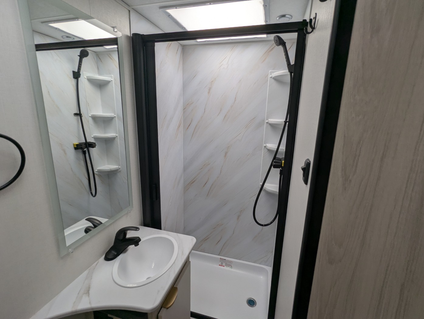 2027 Coachmen Cross Trail 26XG - Image 26