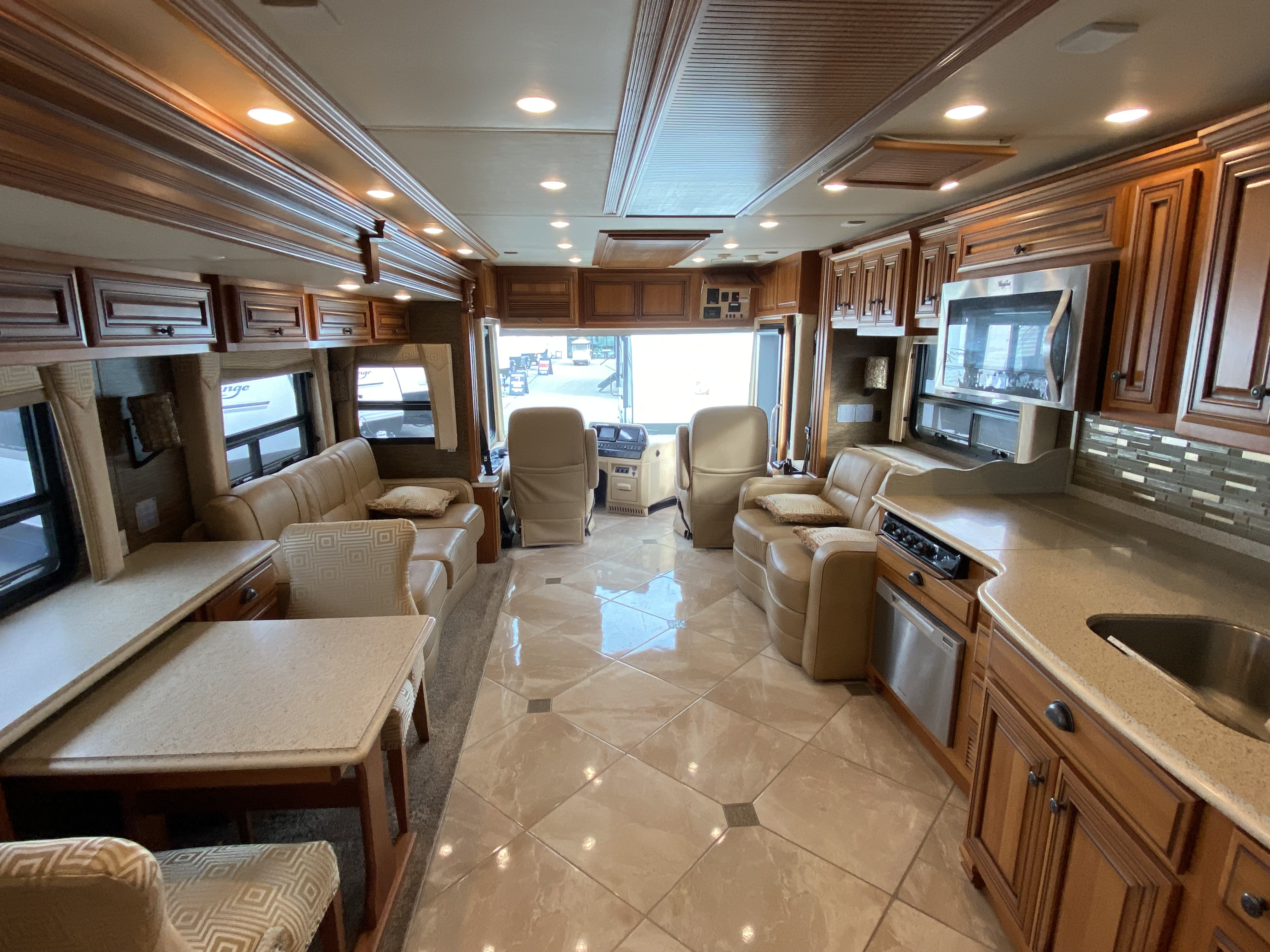 2015 NEWMAR DUTCHSTAR 3736 - Image 4