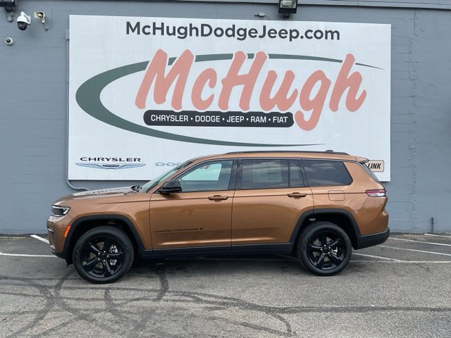 2026 Jeep Grand-Cherokee-L Laredo Altitude 4x4 - Image 14