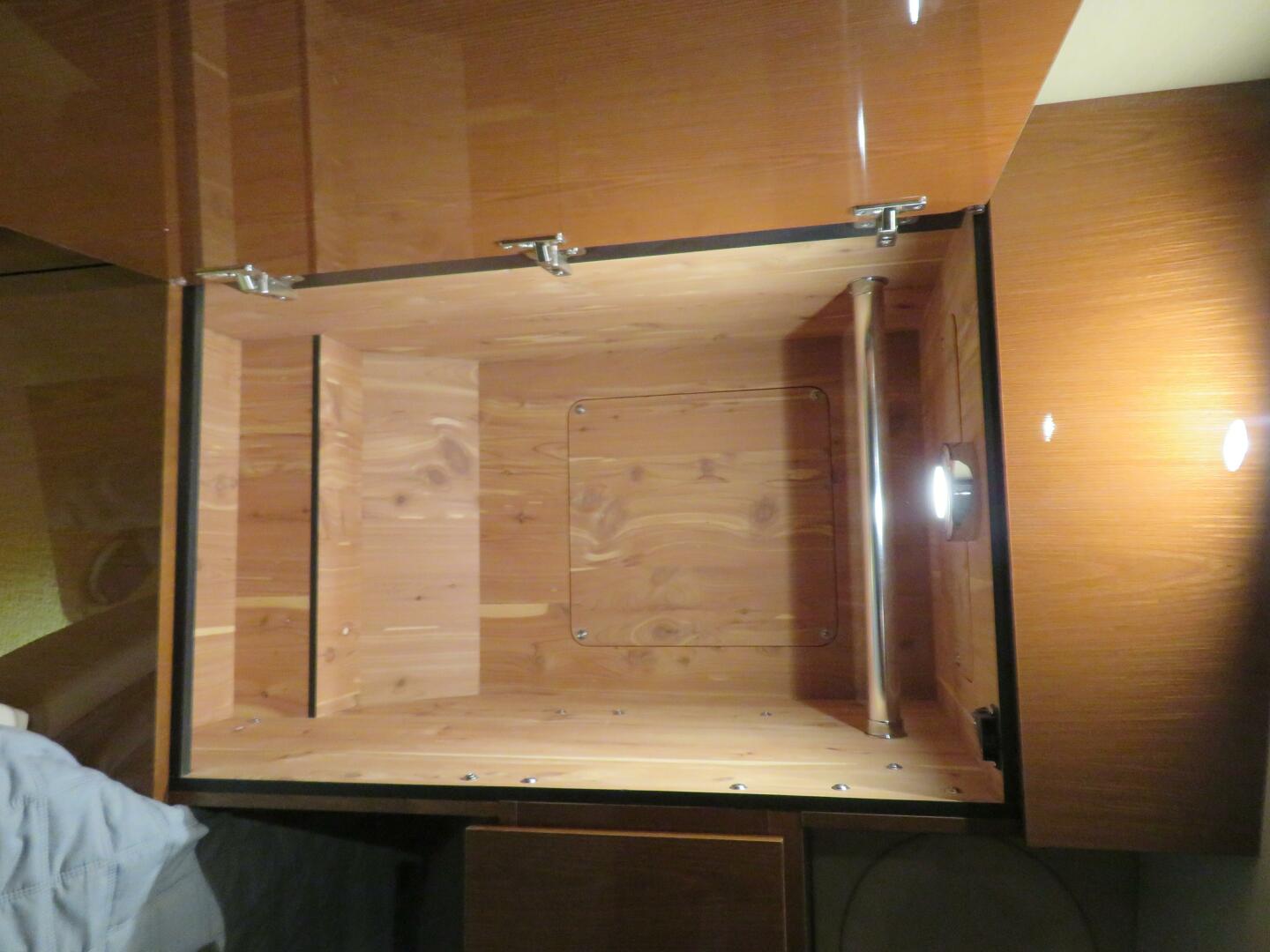 2015 Sea Ray - Image 29