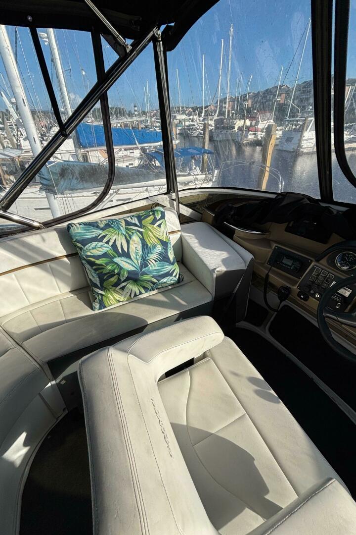 2001 Carver 396 Aft Cabin MY - Image 34