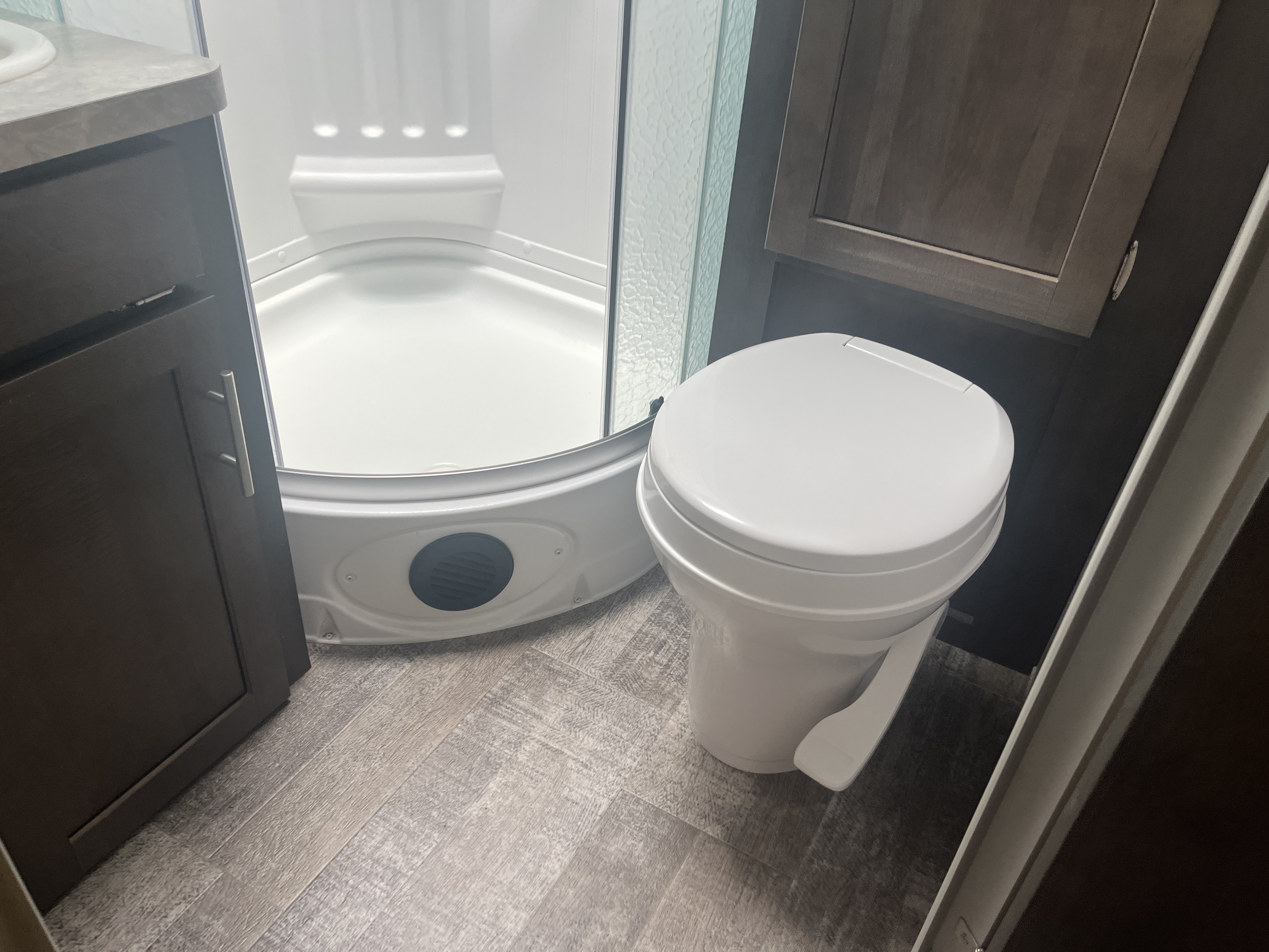 2019 FOREST RIVER ROO 233S - Image 16