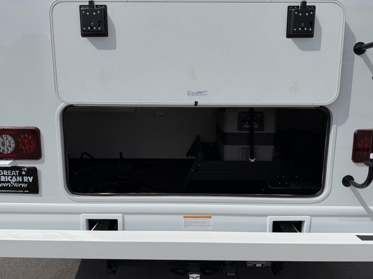 2027 THOR MOTOR COACH MAGNITUDE GA28 - Image 6