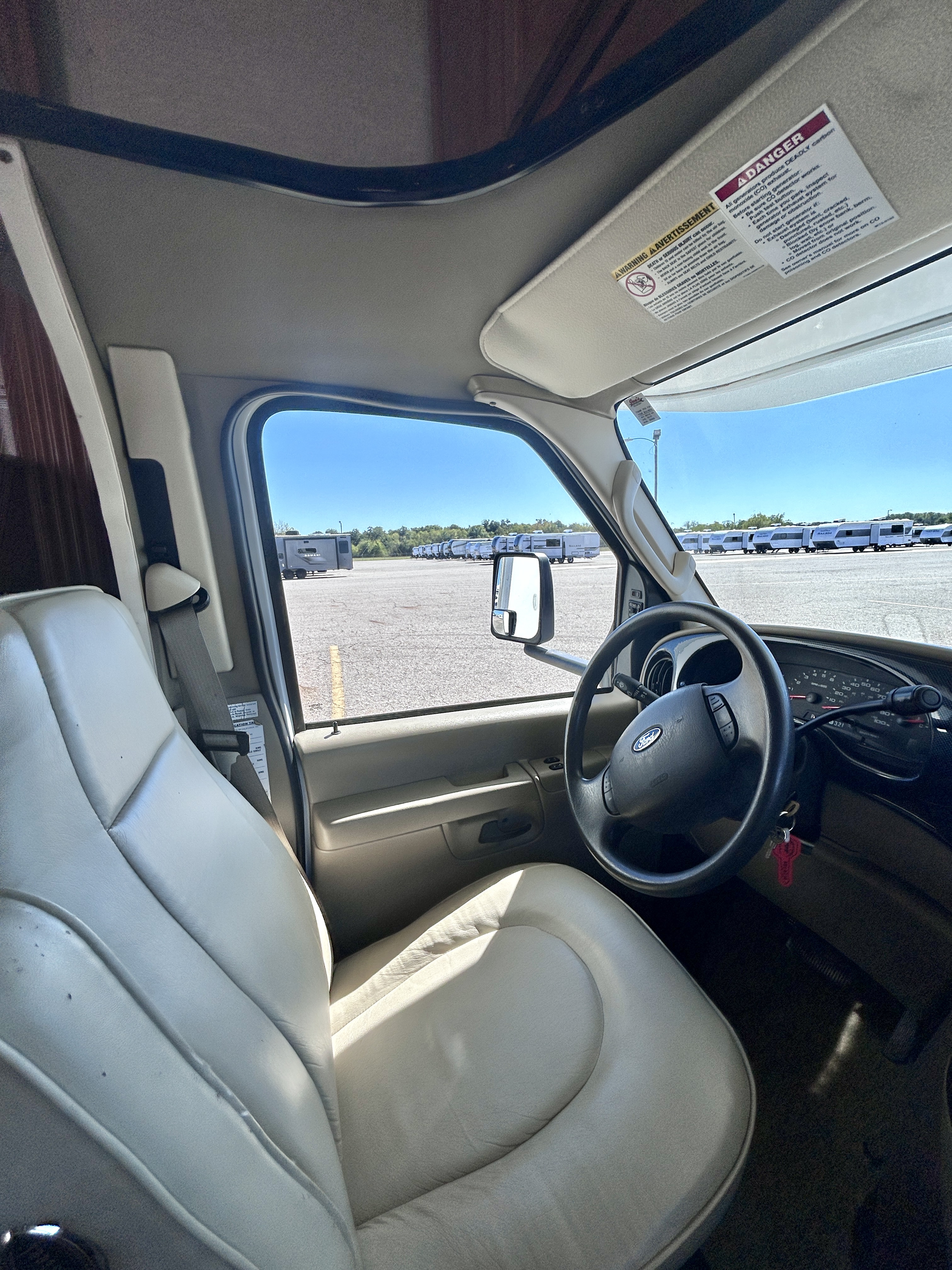 2007 FLEETWOOD TIOGA 31M - Image 11