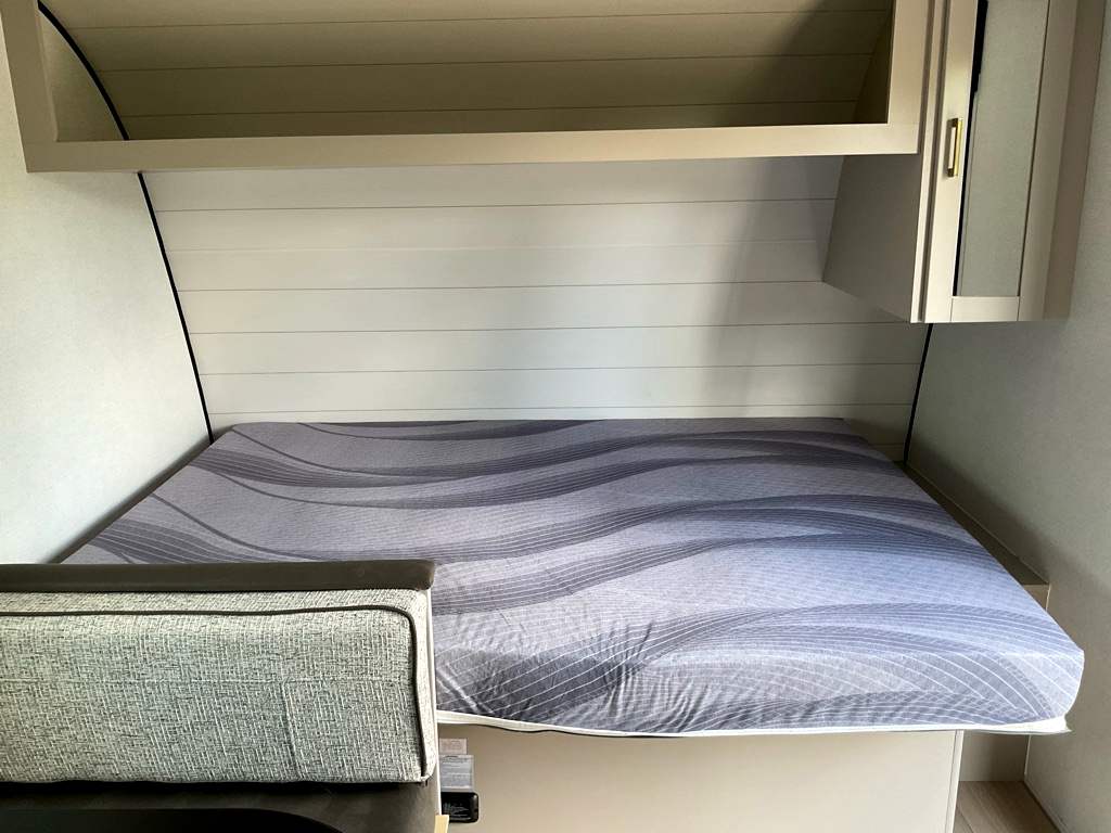 2027 Jayco Jay Feather Air SL 17BHSL - Image 12