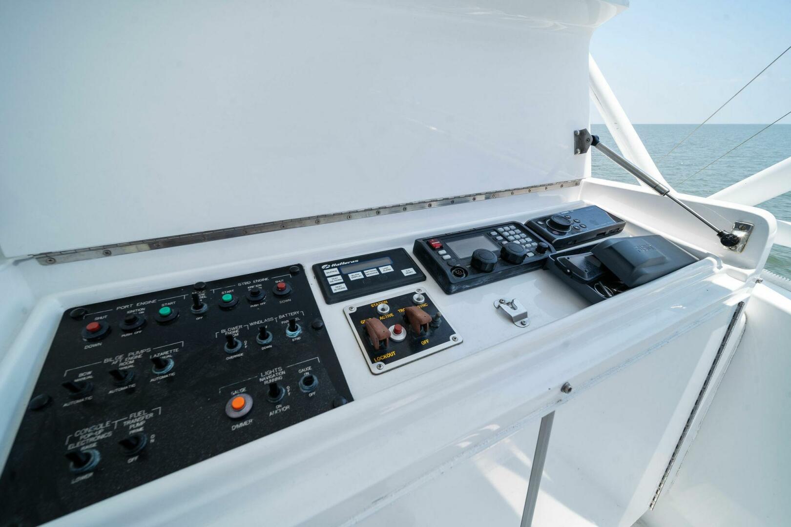 2003 Hatteras 54 Convertible - Image 55