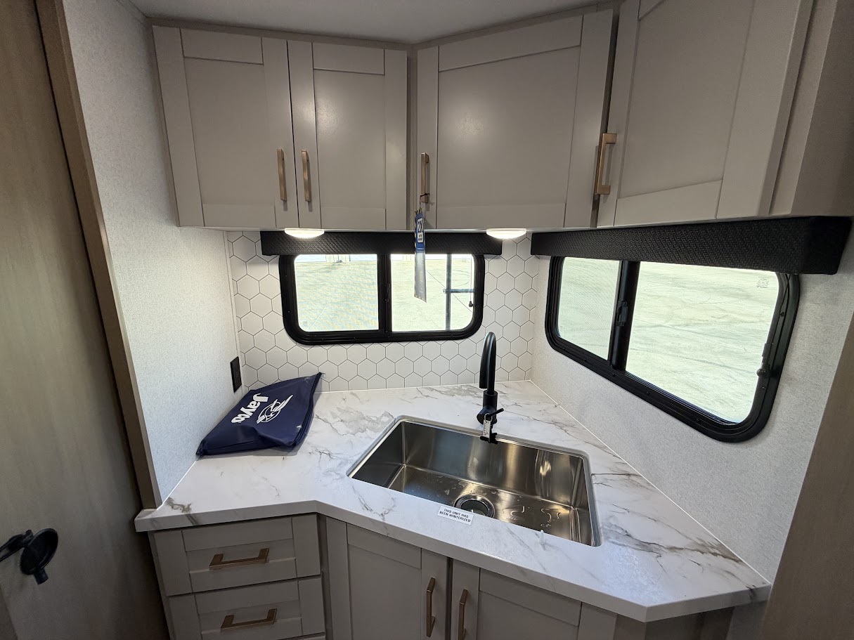 2027 JAYCO JAY FEATHER 21MML - Image 26