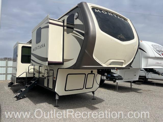 2018 Keystone Montana 3820FK - Image 3