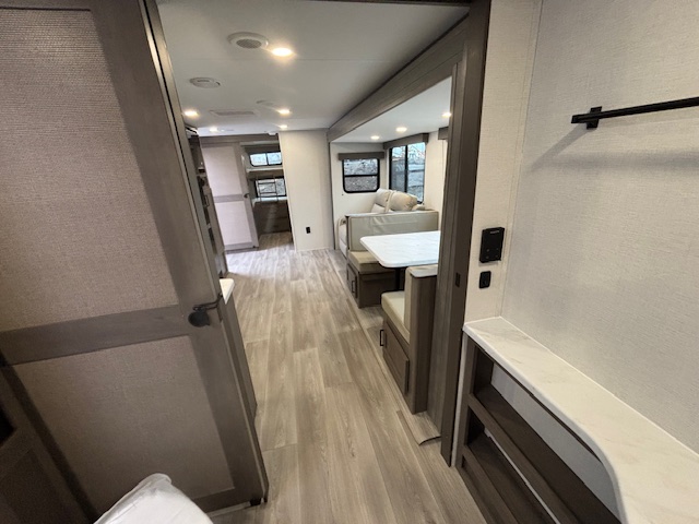 2026 Grand Design Transcend 305BHT - Image 28