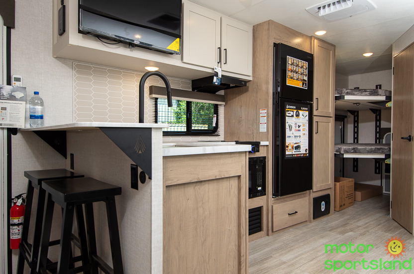 2027 Ember RV E-Series 26ETS - Image 33
