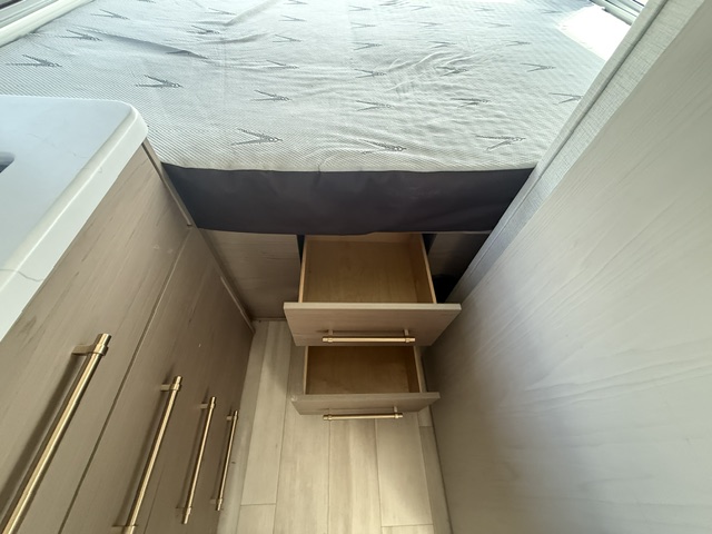 2025 Grand Design Serenova 160LG - Image 16
