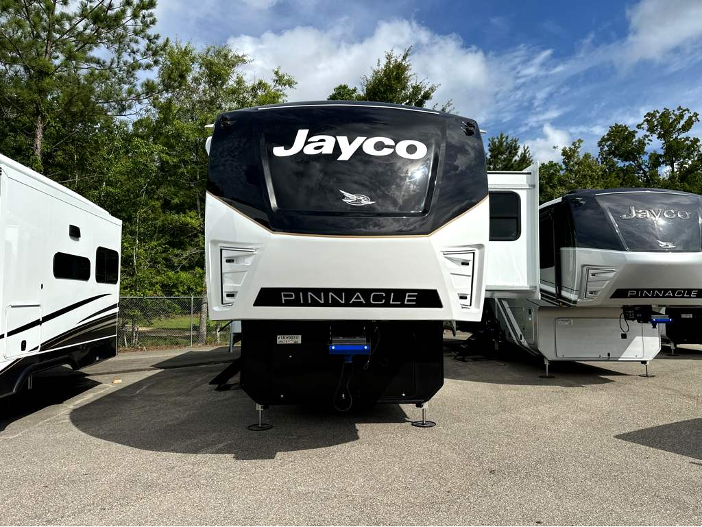 2027 JAYCO PINNACLE 32RLTS - Image 2
