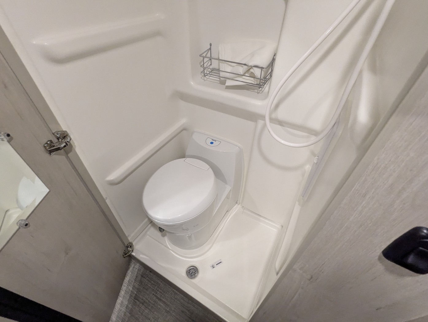 2027 Winnebago Solis 59PX - Image 20
