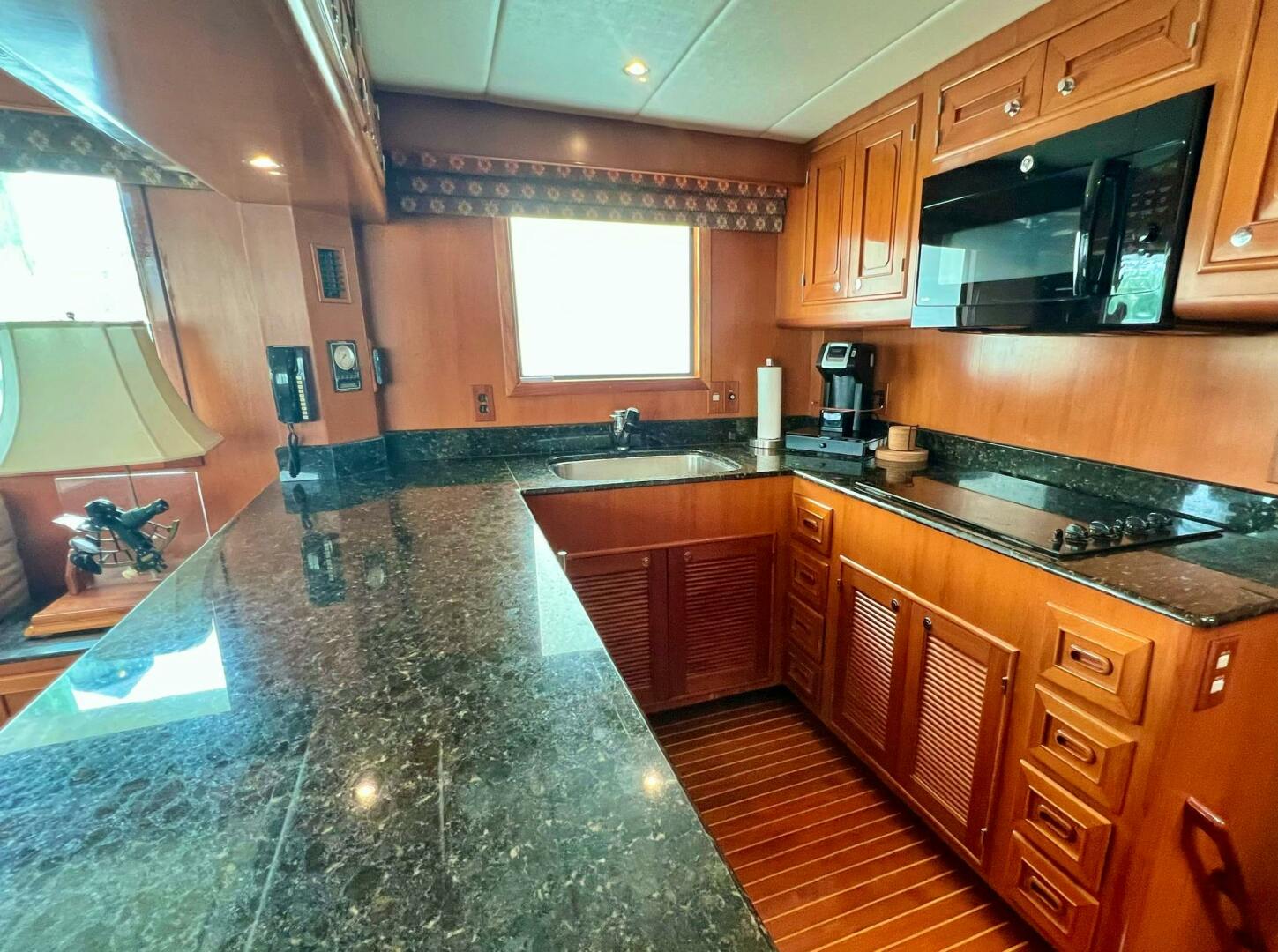 2000 Grand Alaskan 60 Pilothouse - Image 5