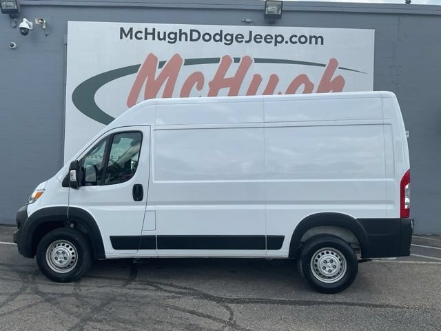 2025 Ram ProMaster Cargo Van Tradesman - Image 9