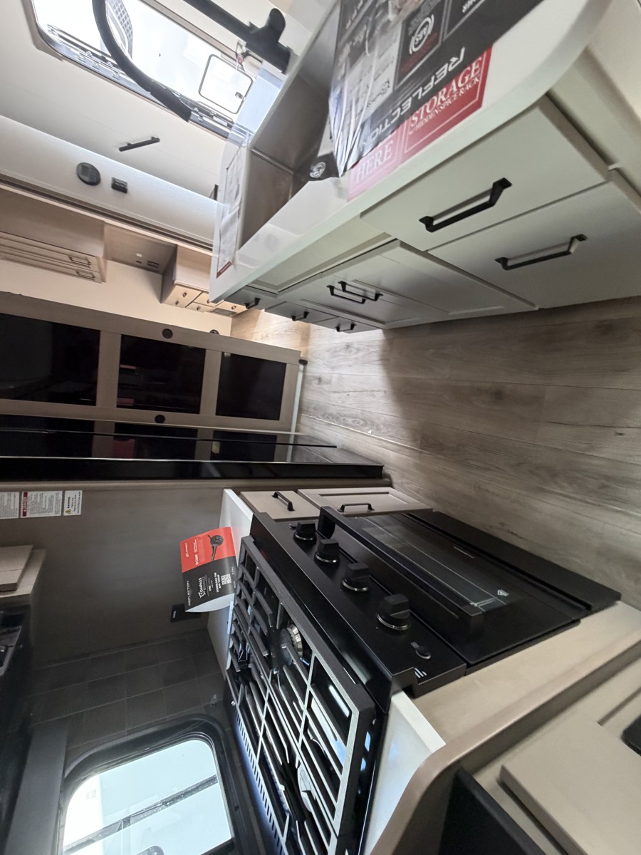 2026 GRAND DESIGN 324MBS - Image 22