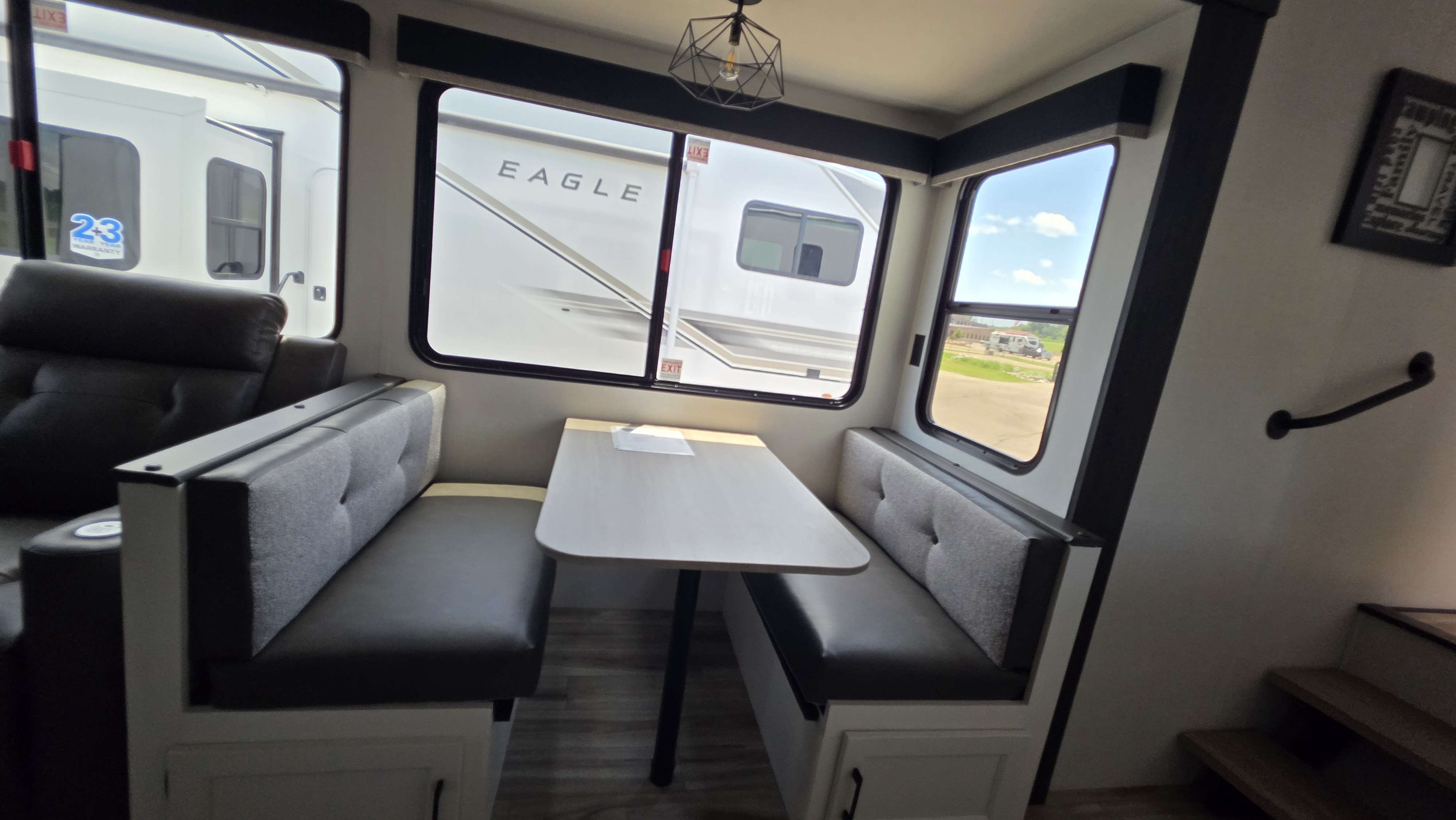 2027 VENTURE RV SPORTTREK 312VTB - Image 25