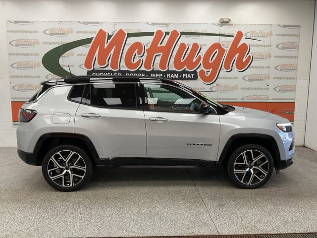 2025 Jeep Compass Limited 4x4 - Image 8