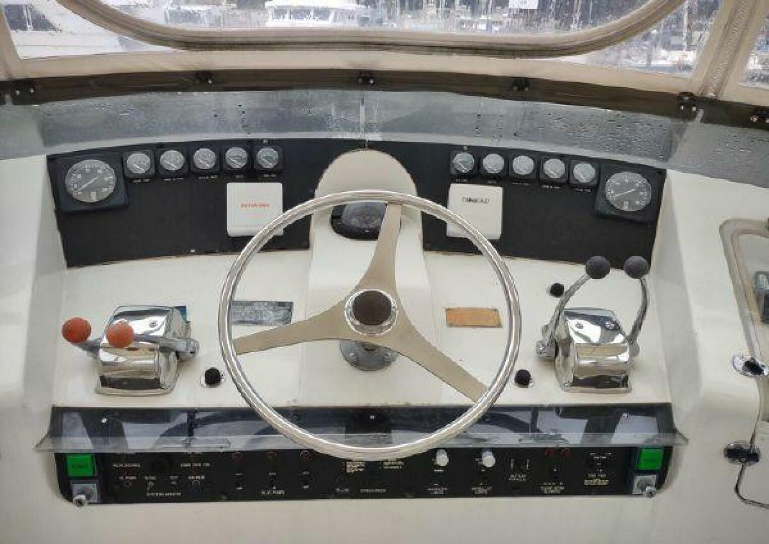 1996 Hatteras 50' Sport Deck - Image 78