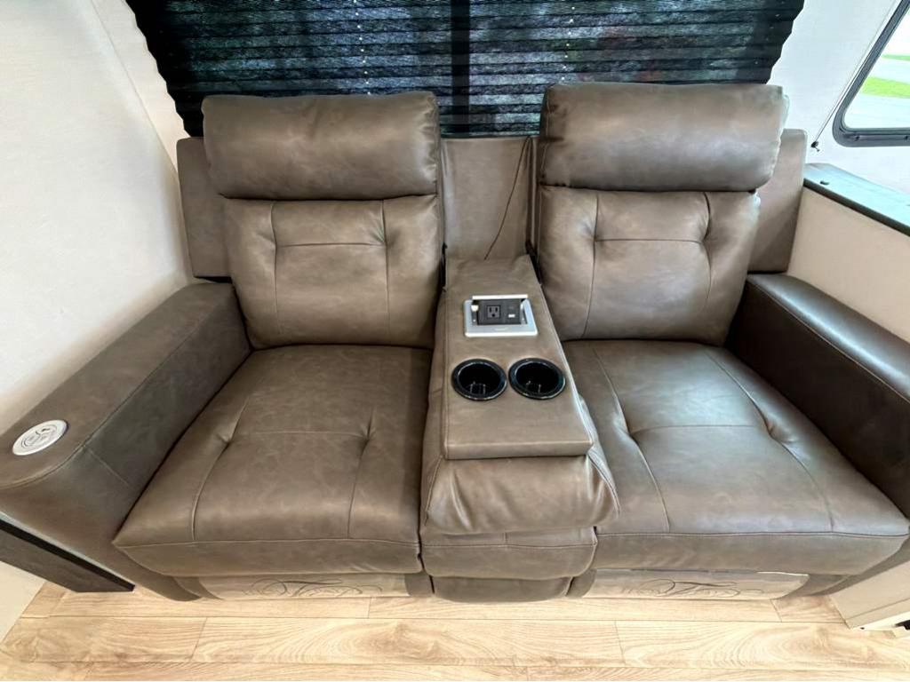 2026 VENTURE RV SIENNA 281VQB - Image 34