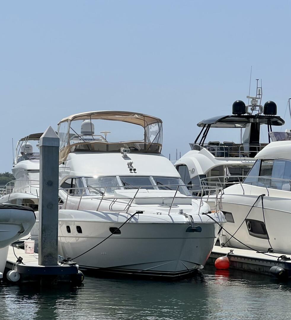 2000 Viking Princess 52 Flybridge - Image 3