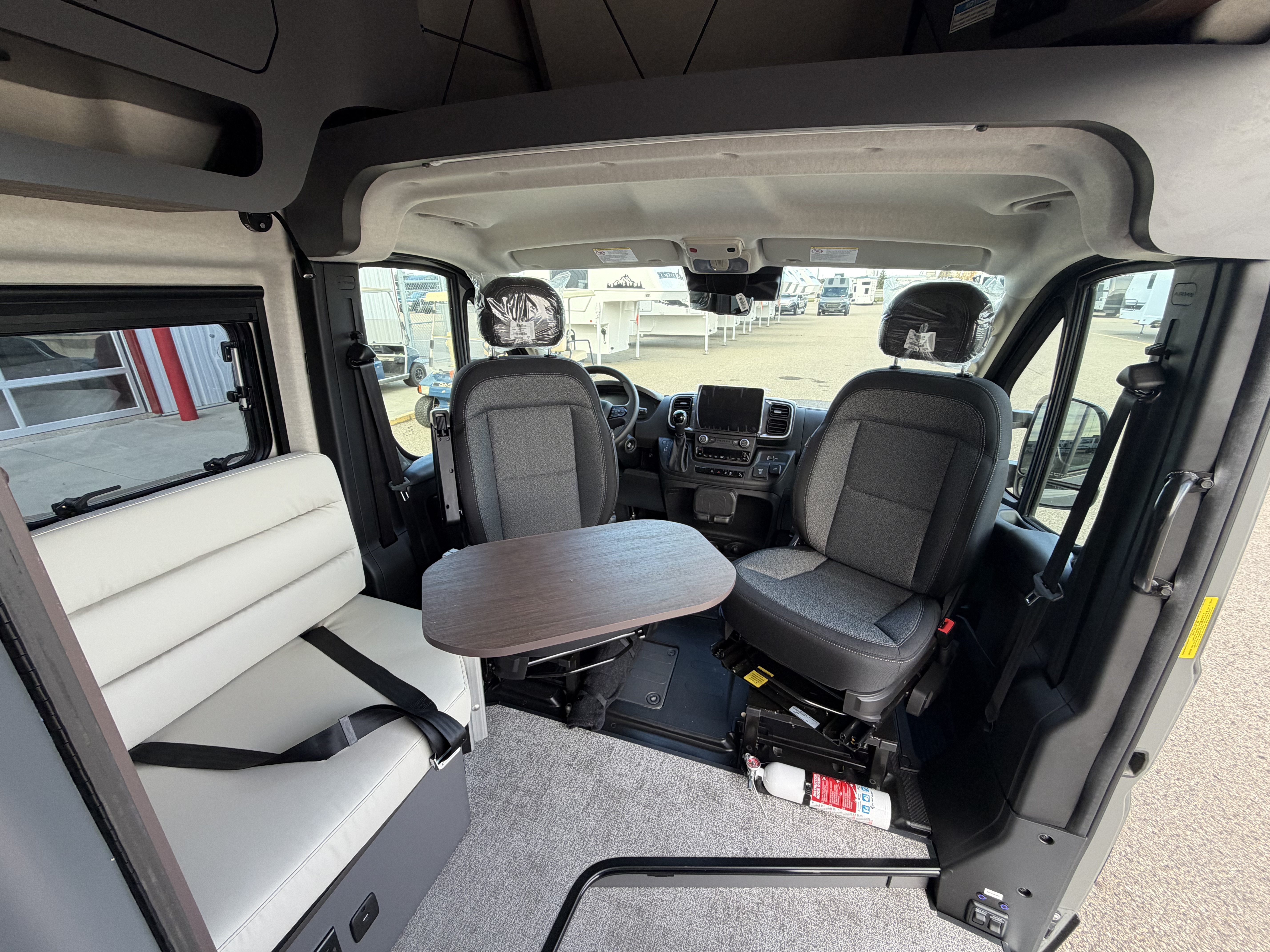 2027 Grand Design Lineage Series VP2 LVP1 - Image 9