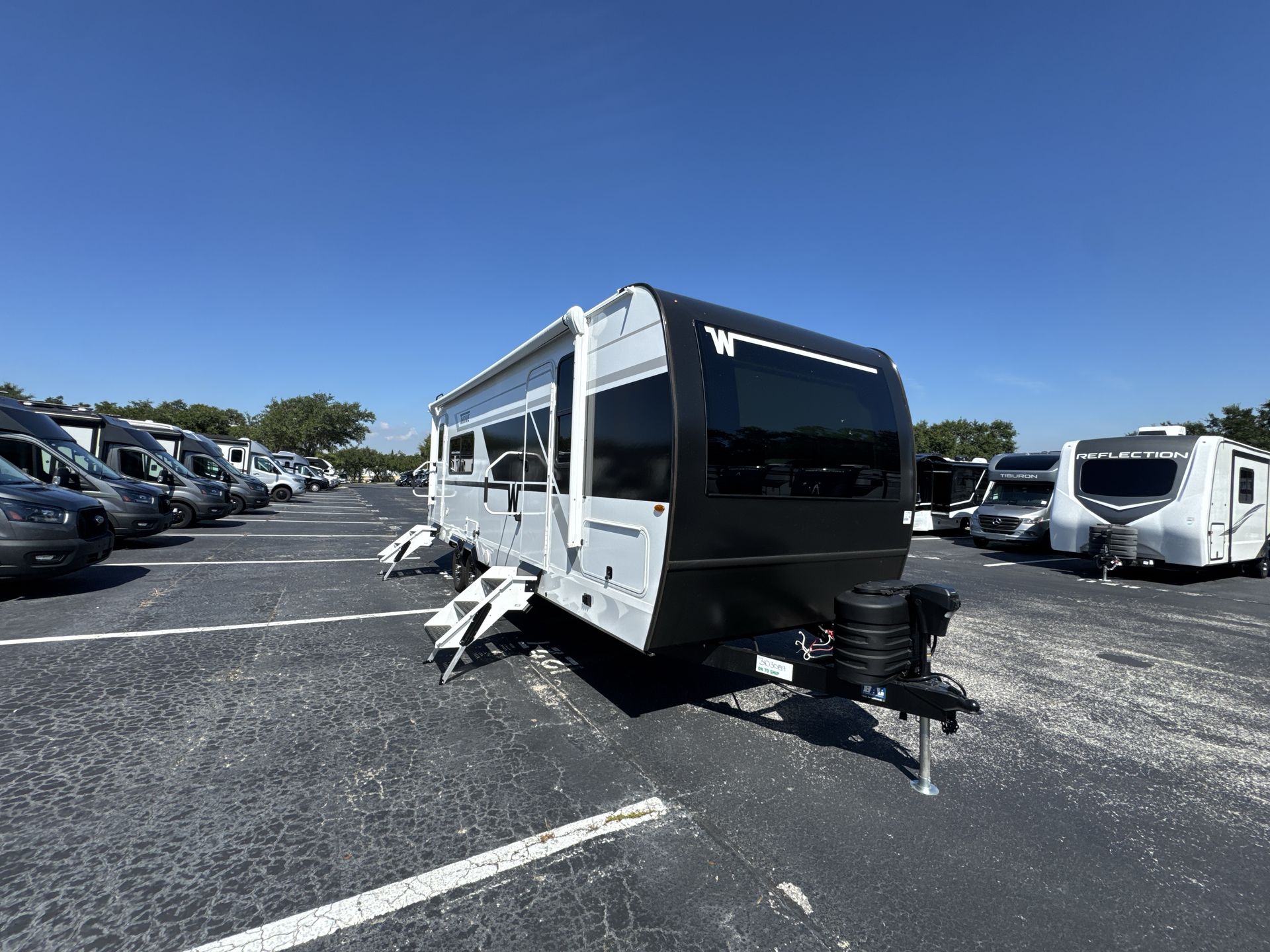 2026 Winnebago Thrive