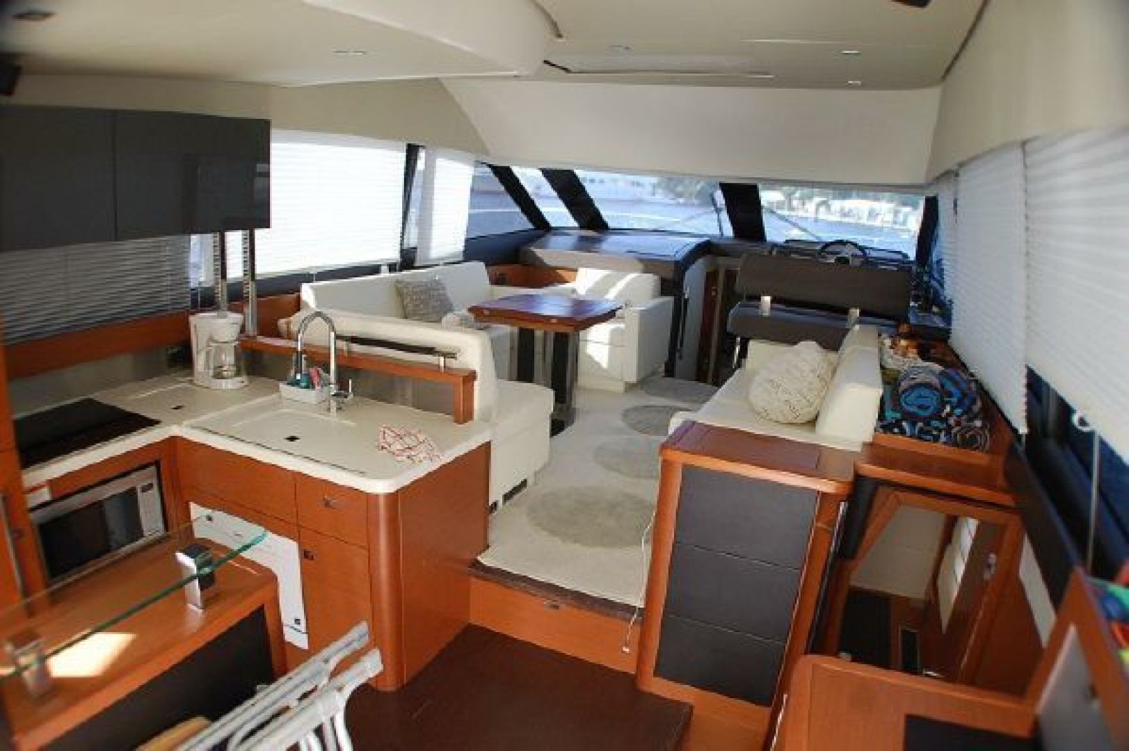 2014 Prestige 500 - Image 8