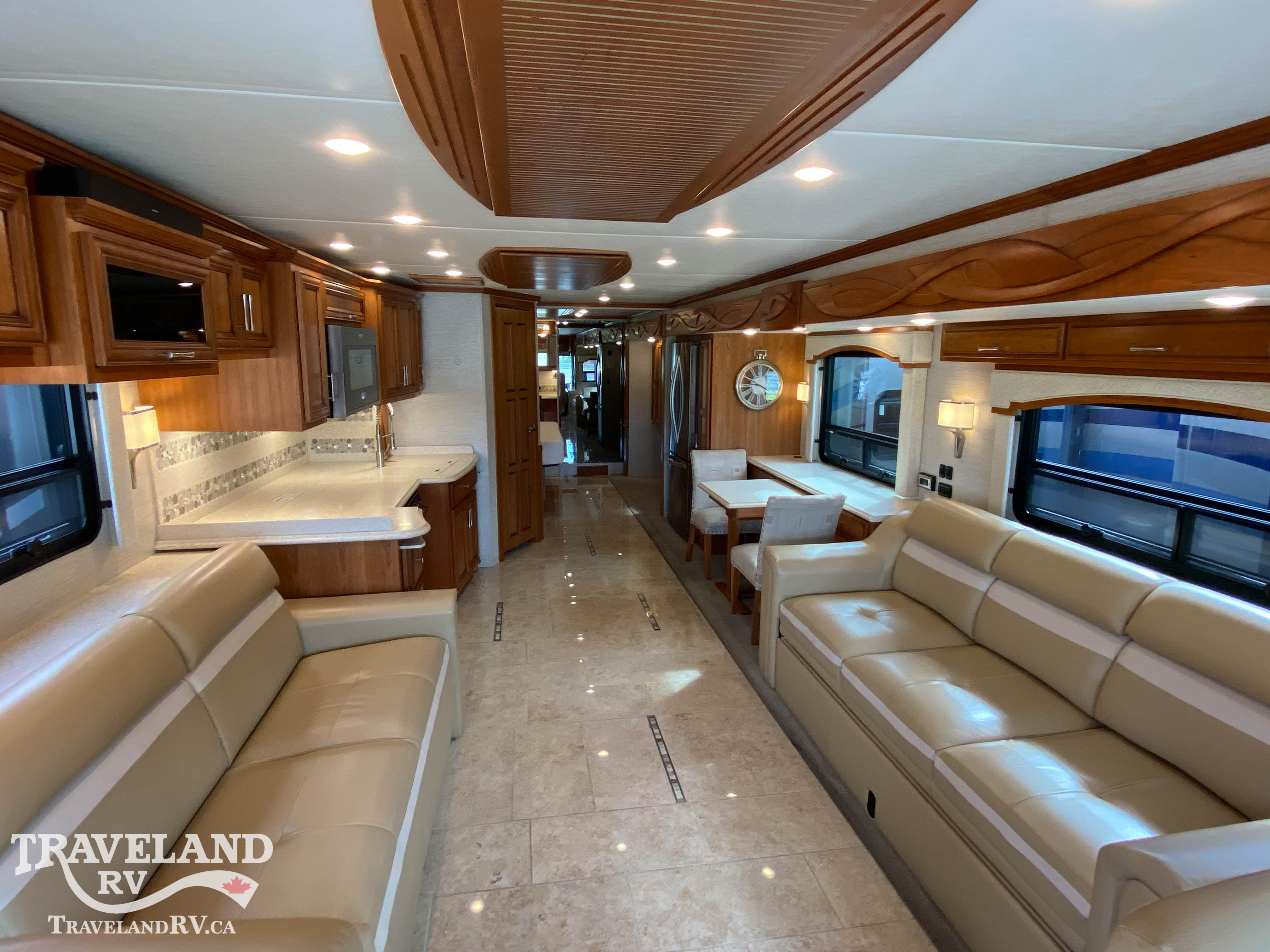2018 Newmar Ventana 4037 - Image 2