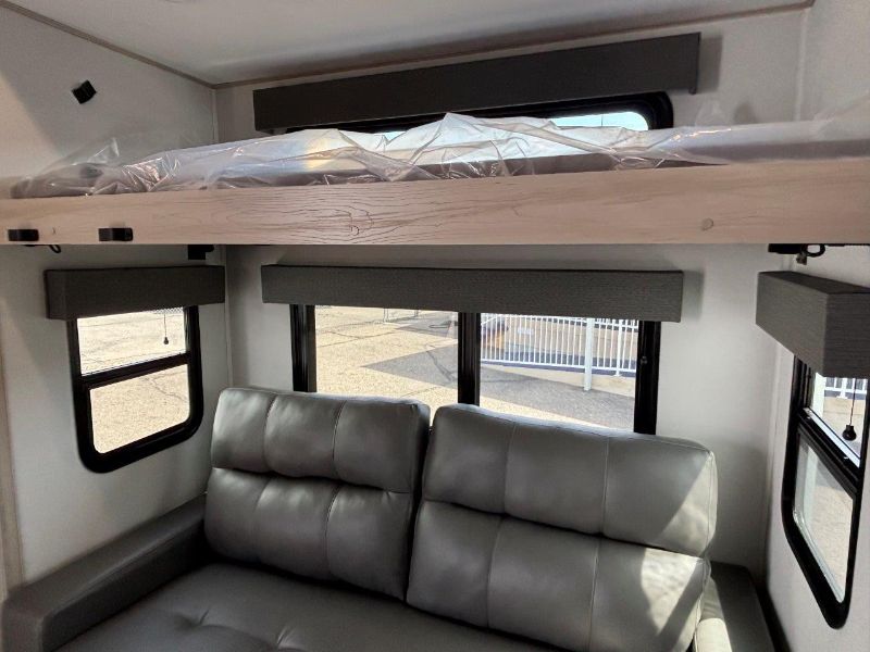 2025 Grand Design Solitude 388MBS - Image 24