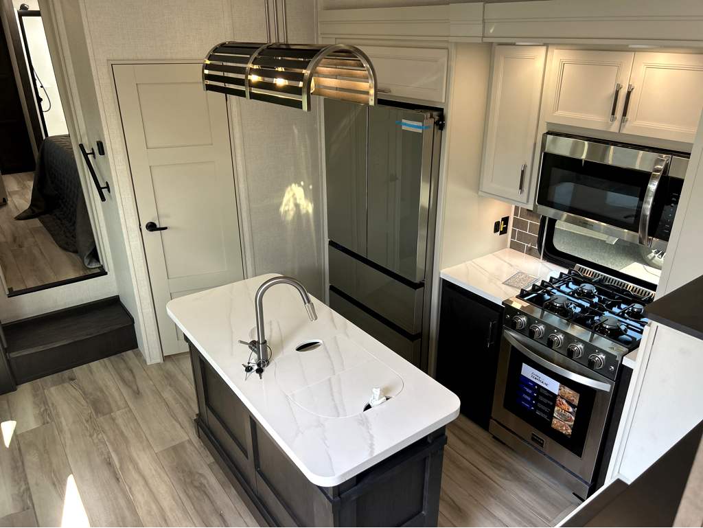 2026 Keystone ALPINE 3710FL - Image 19