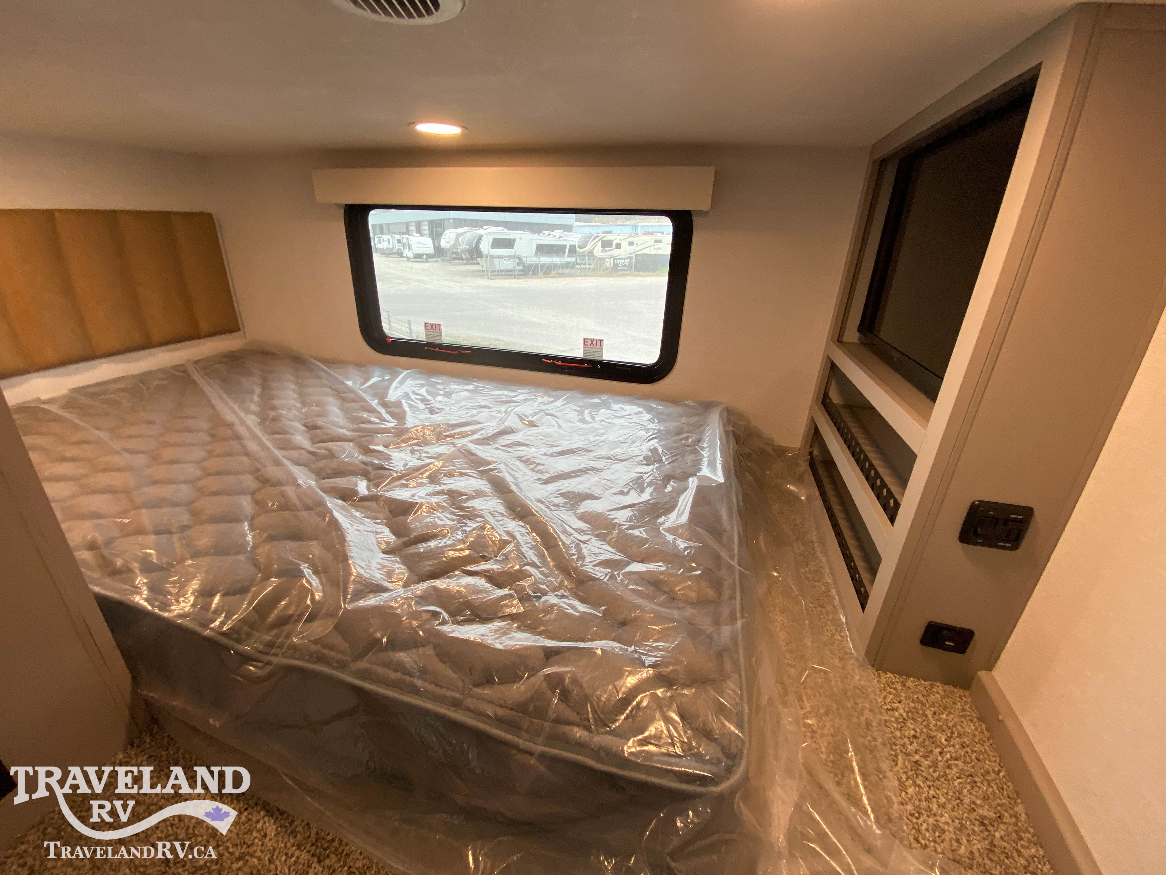2026 Alliance RV Benchmark 44LFT - Image 18