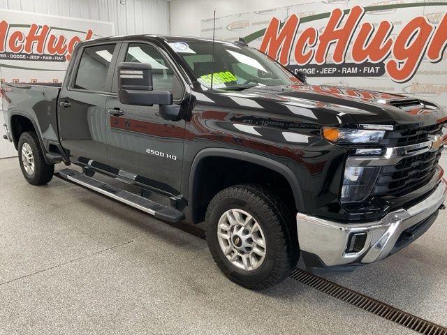 2025 Chevrolet Silverado 2500HD 4WD Crew Cab 159" LT - Image 3