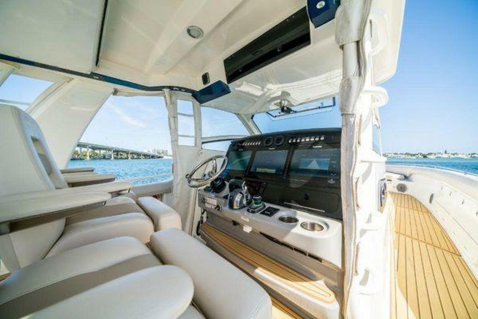 2017 Boston Whaler 42 Outrage - Image 34