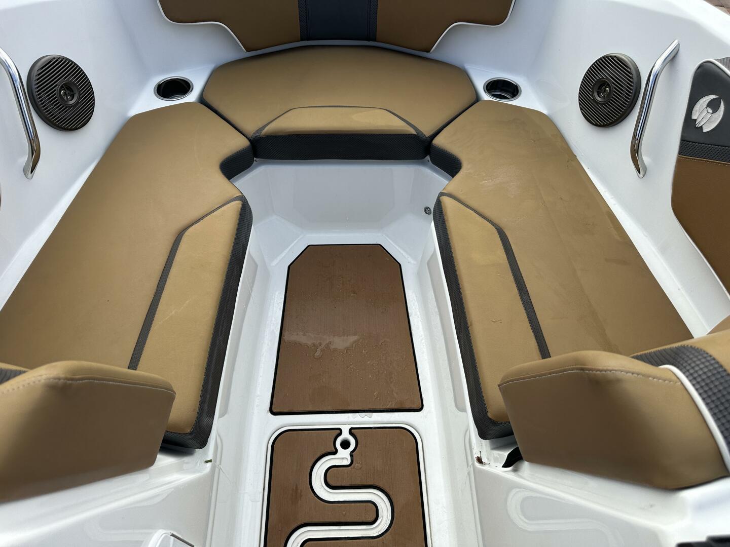 2021 Scarab 215 Base - Image 79