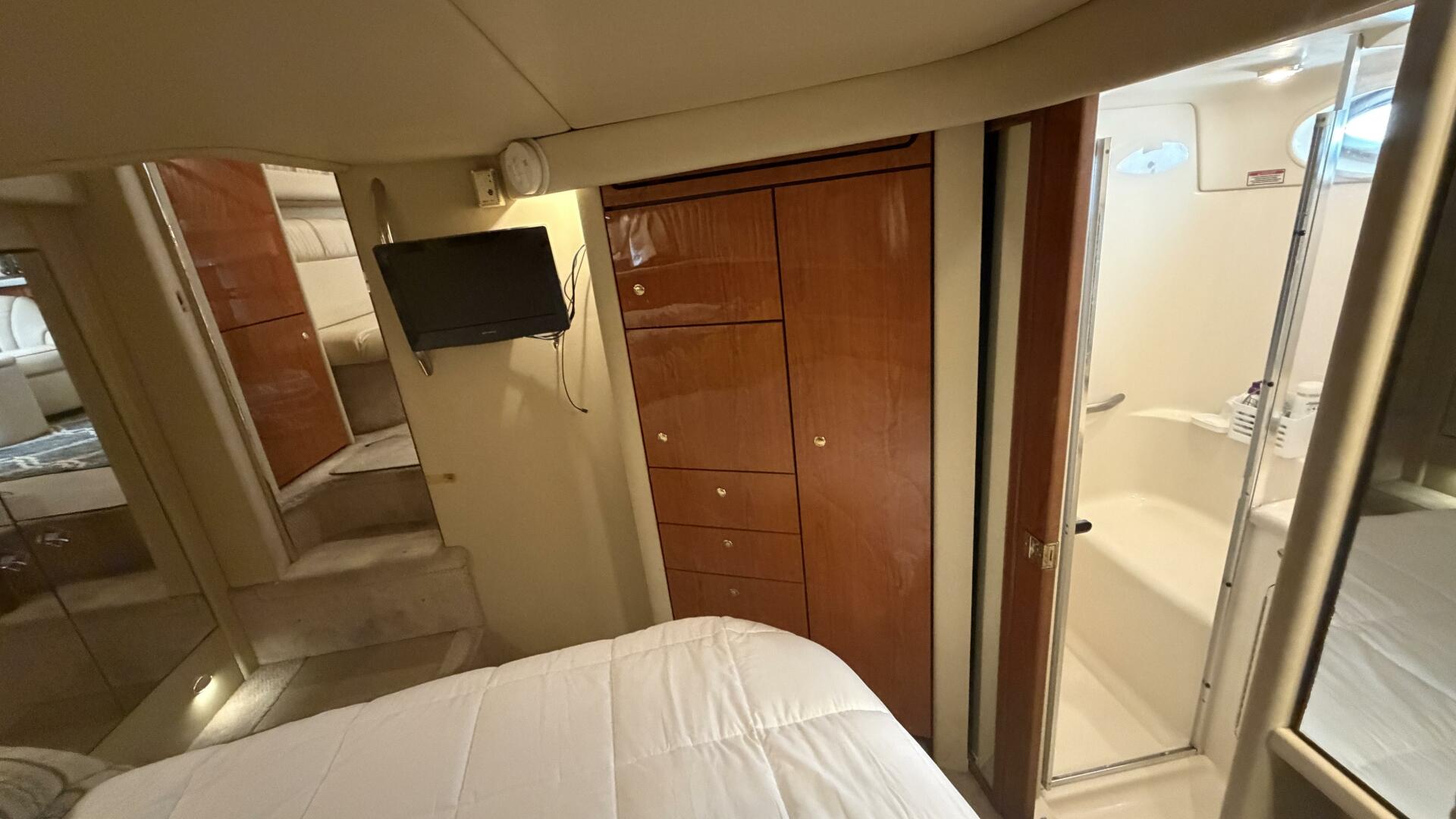 2000 Sea Ray 380 Aft Cabin - Image 41