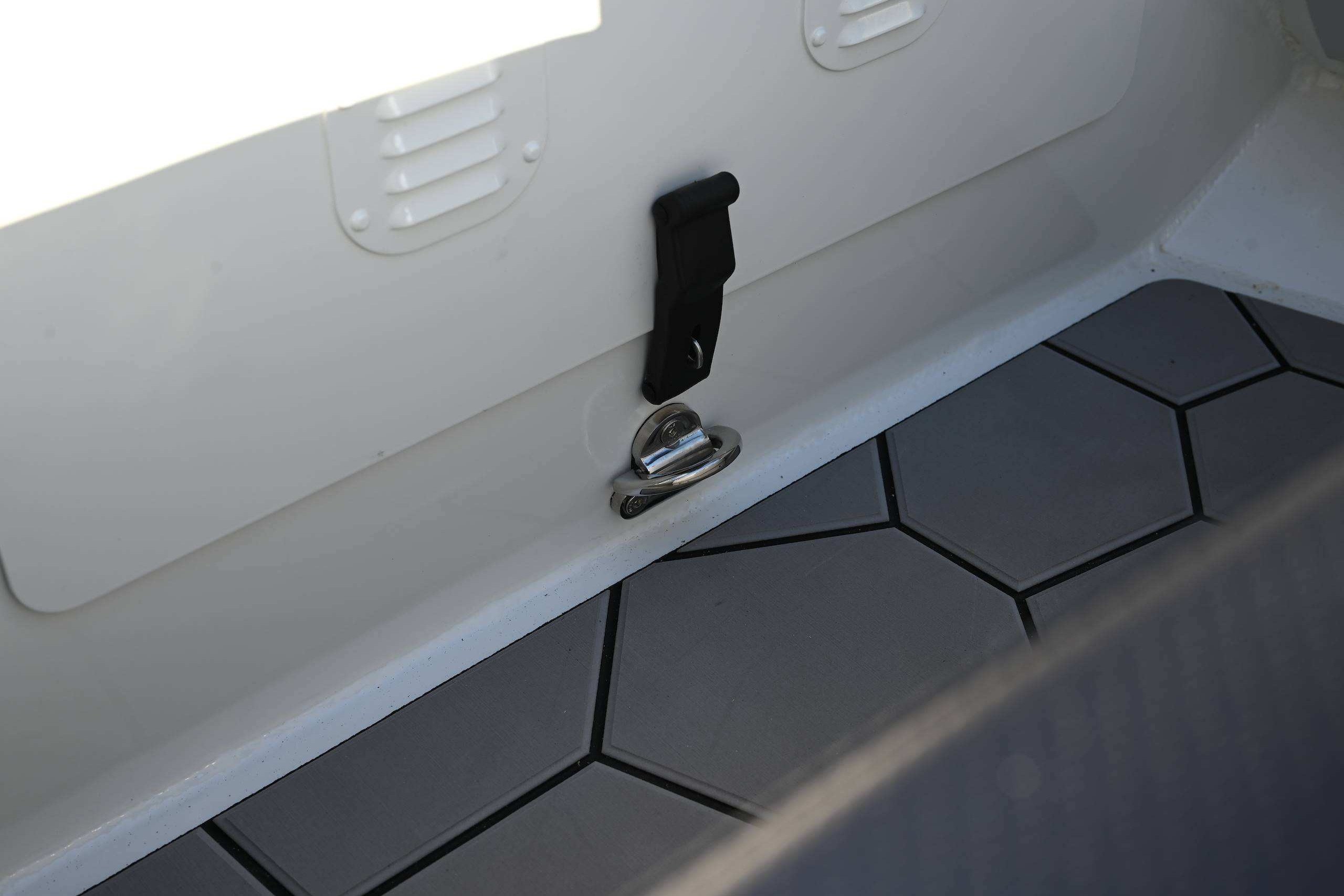 2027 Highfield Sport 330 Standard - Image 6