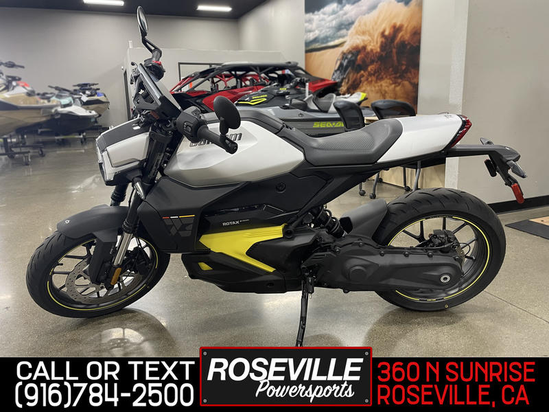 2025 Can-Am® Pulse '73 - Image 1