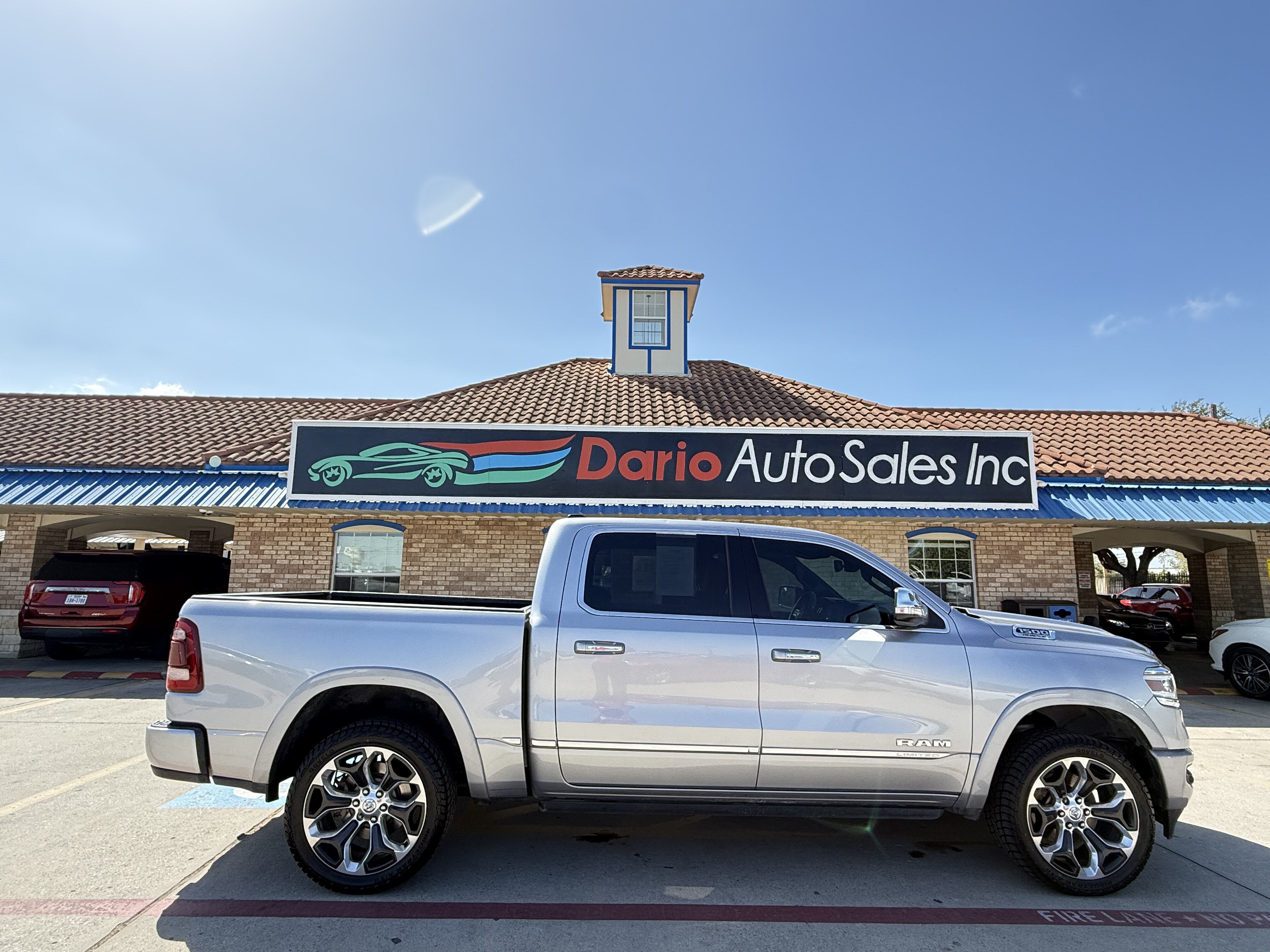 2019 Ram 1500 Pickup Crew Cab Bighorn/Lone Star 4WD - Image 2