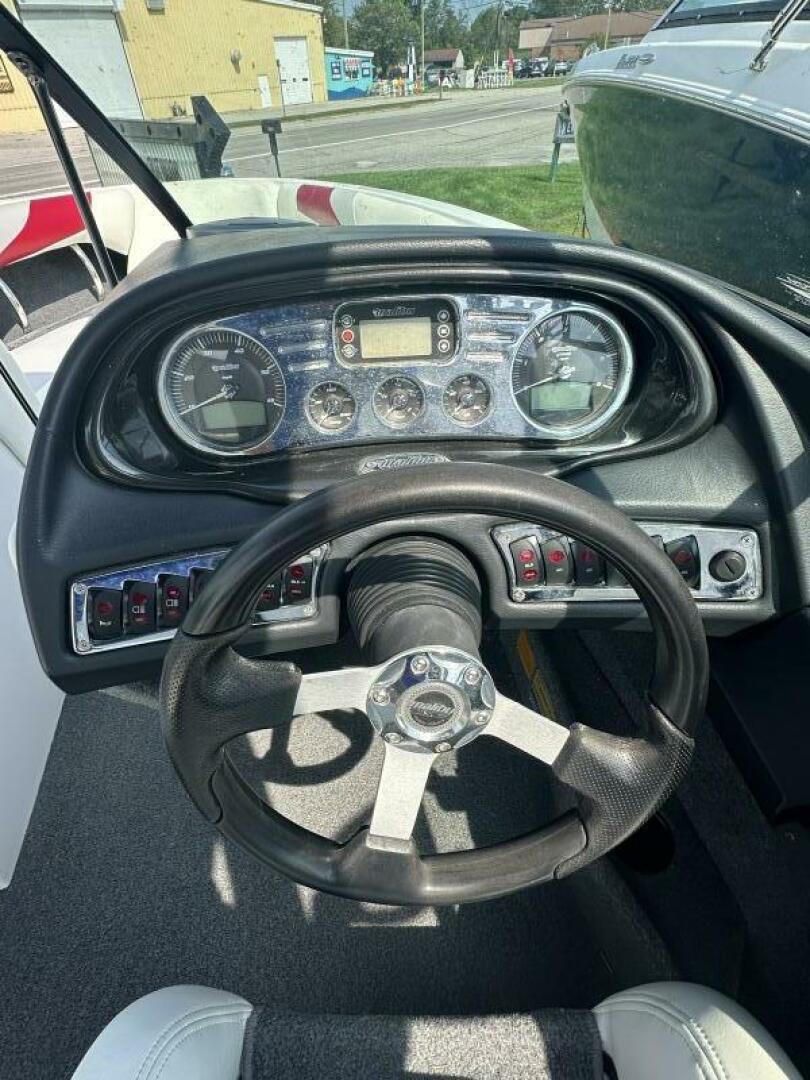 2007 Malibu 21 V-Ride Base - Image 10