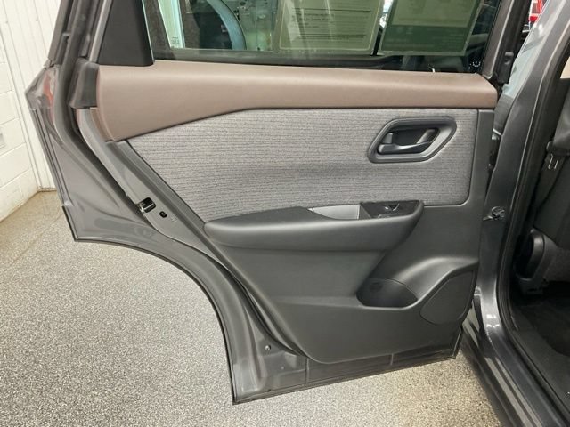 2023 Nissan Rogue Utility 4D SV AWD - Image 25
