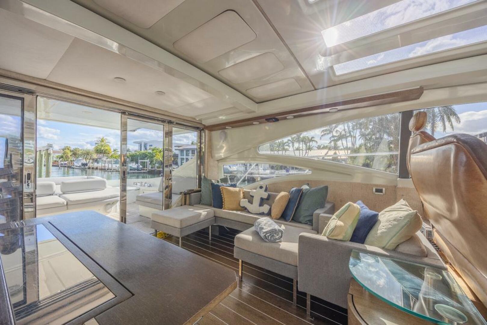 2009 Azimut 68S - Image 15