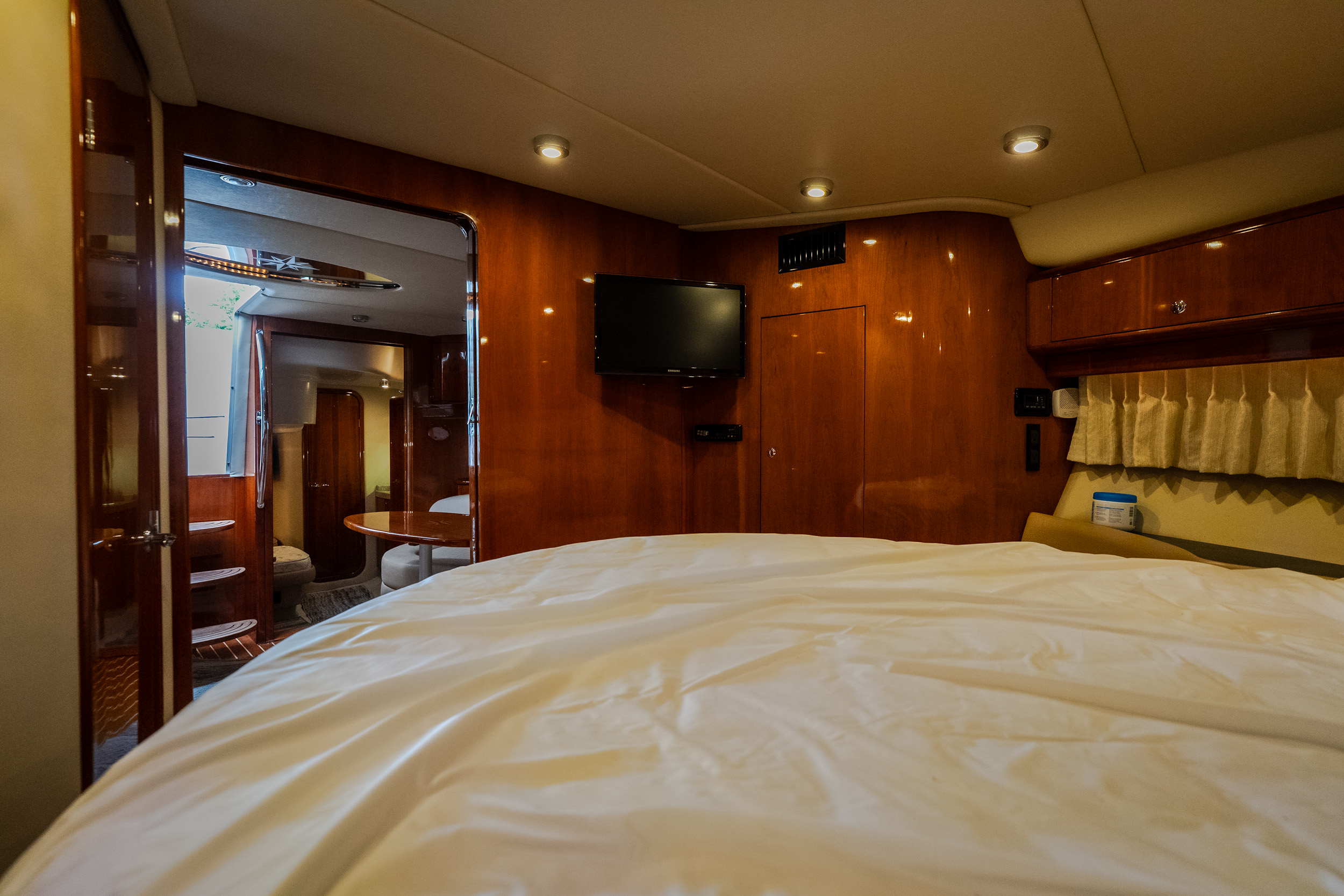 2009 Regal 4460 Express Cruiser - Image 48