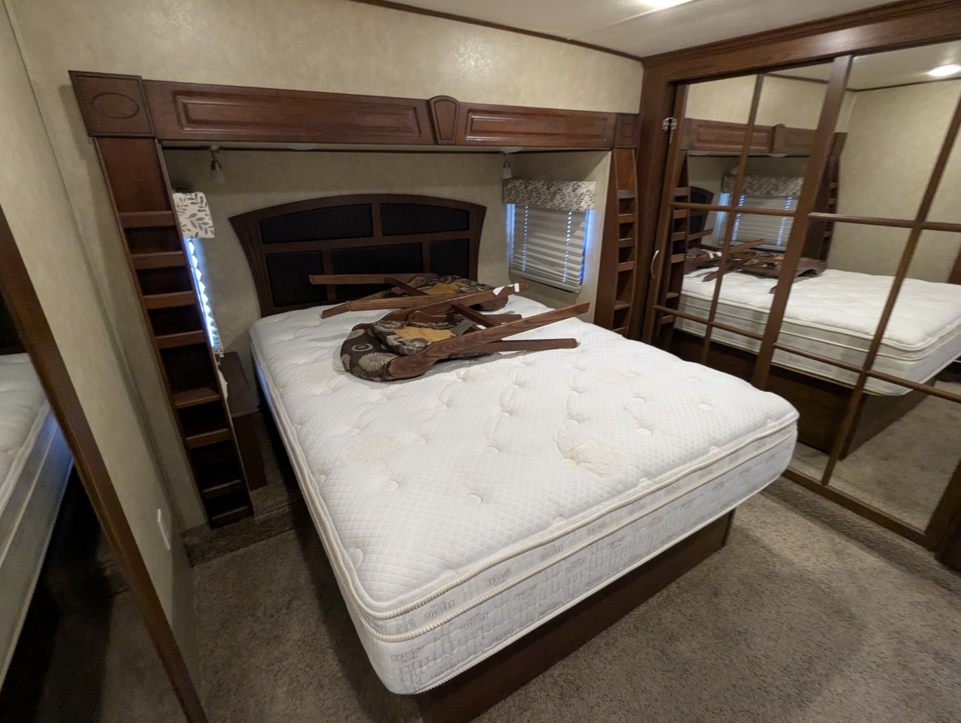 2013 Palomino Columbus 320RS - Image 7