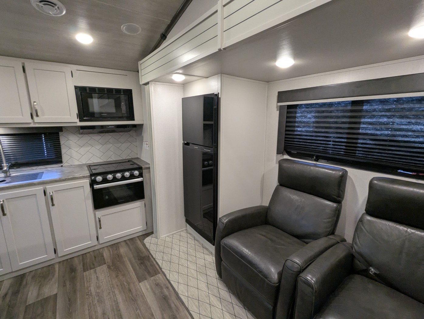 2023 Keystone Cougar Sport 2100RK - Image 14