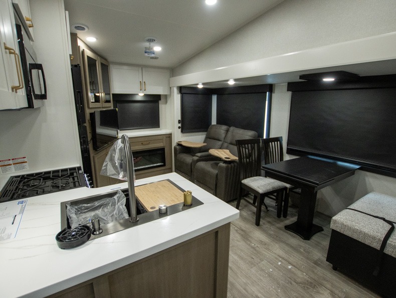 2026 Jayco Eagle HT 26REC - Image 5