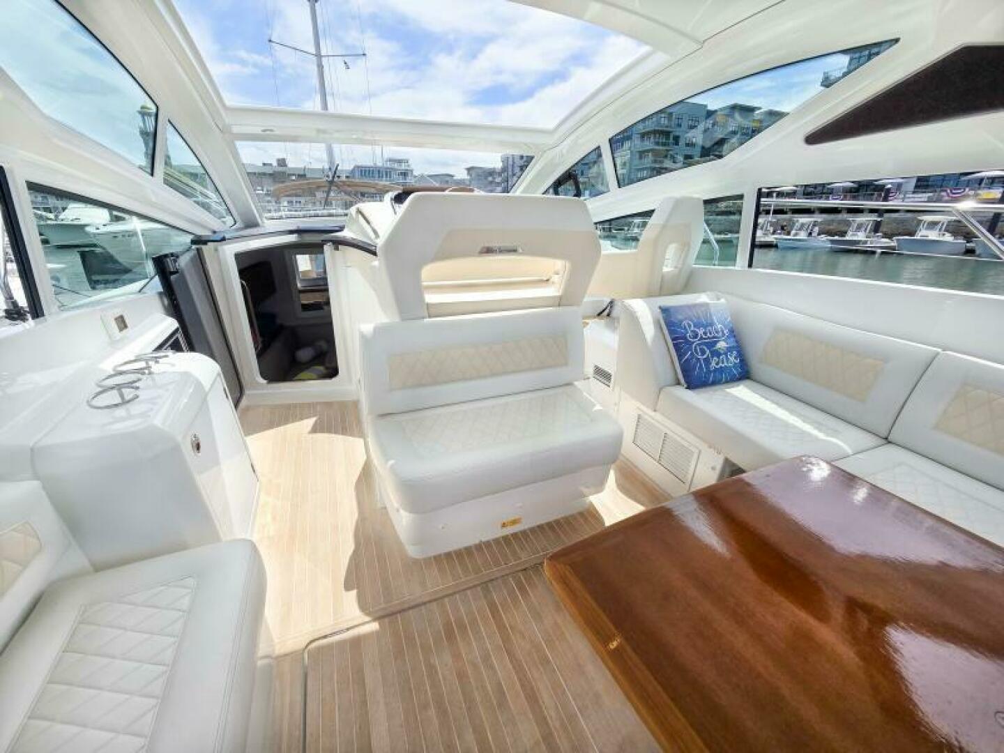 2019 Beneteau Gran Turismo 40 - Image 14